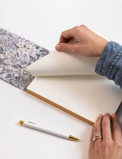 Ivory Garden Desktop Jotter