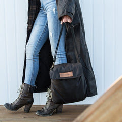 Oilskin 6 Pack Cooler Bag