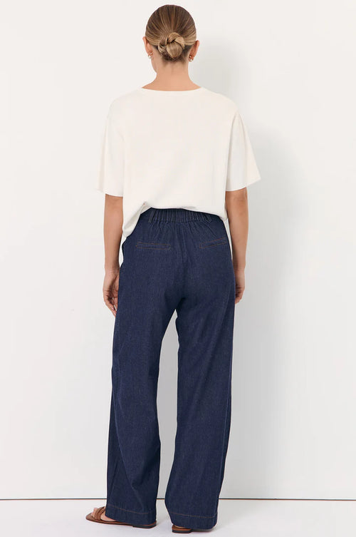 Lulu Light Weight Denim Pant