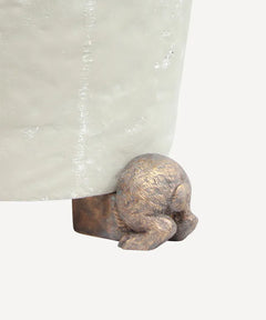 Bunny Tail Pot Stand