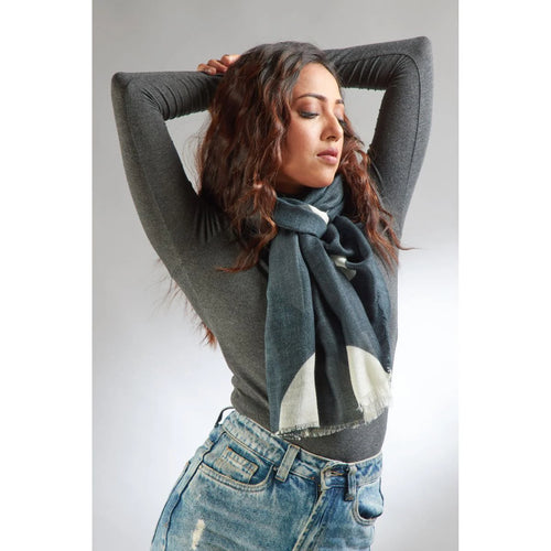 Cassandra Wool Scarf