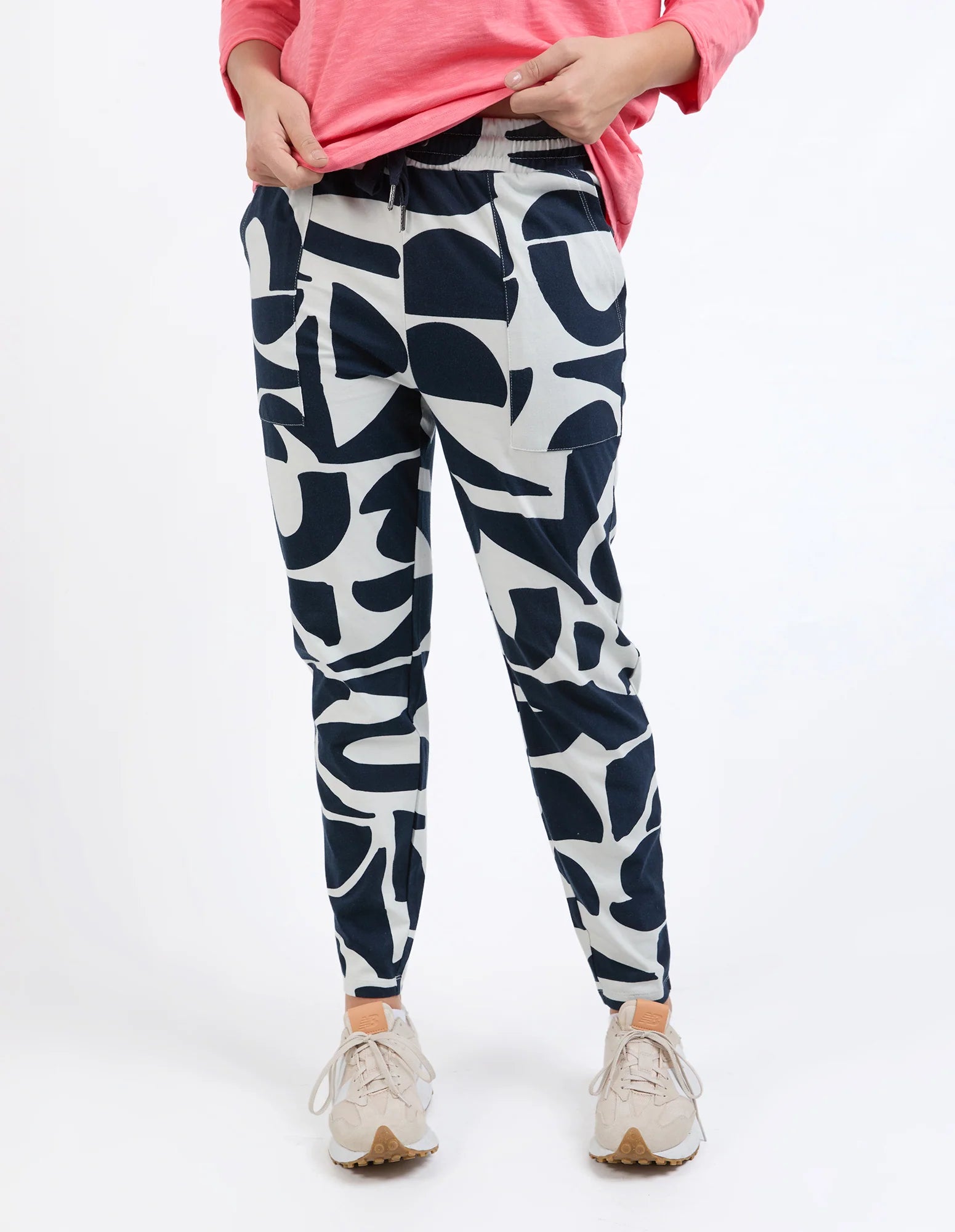 Elm Lifestyle Mural Lounge Pant – Home Store Online