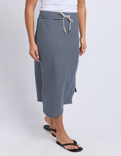 Travel Skirt - Navy Stripe