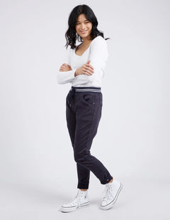 Margo Jogger - Navy