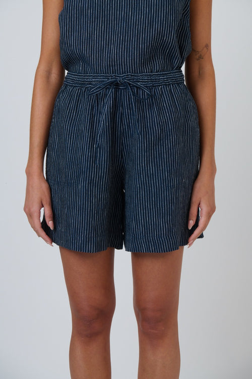 Linen Shorts - Streamlined
