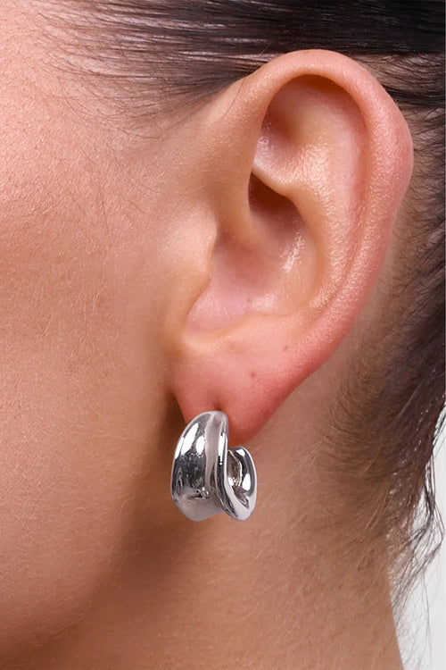 Uma Silver Earring
