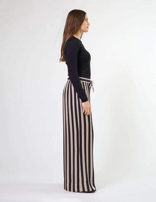 Rumi Pant - Liquorice